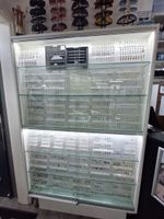 Schmuckvitrine mit Beleuchtung zu verkaufen
