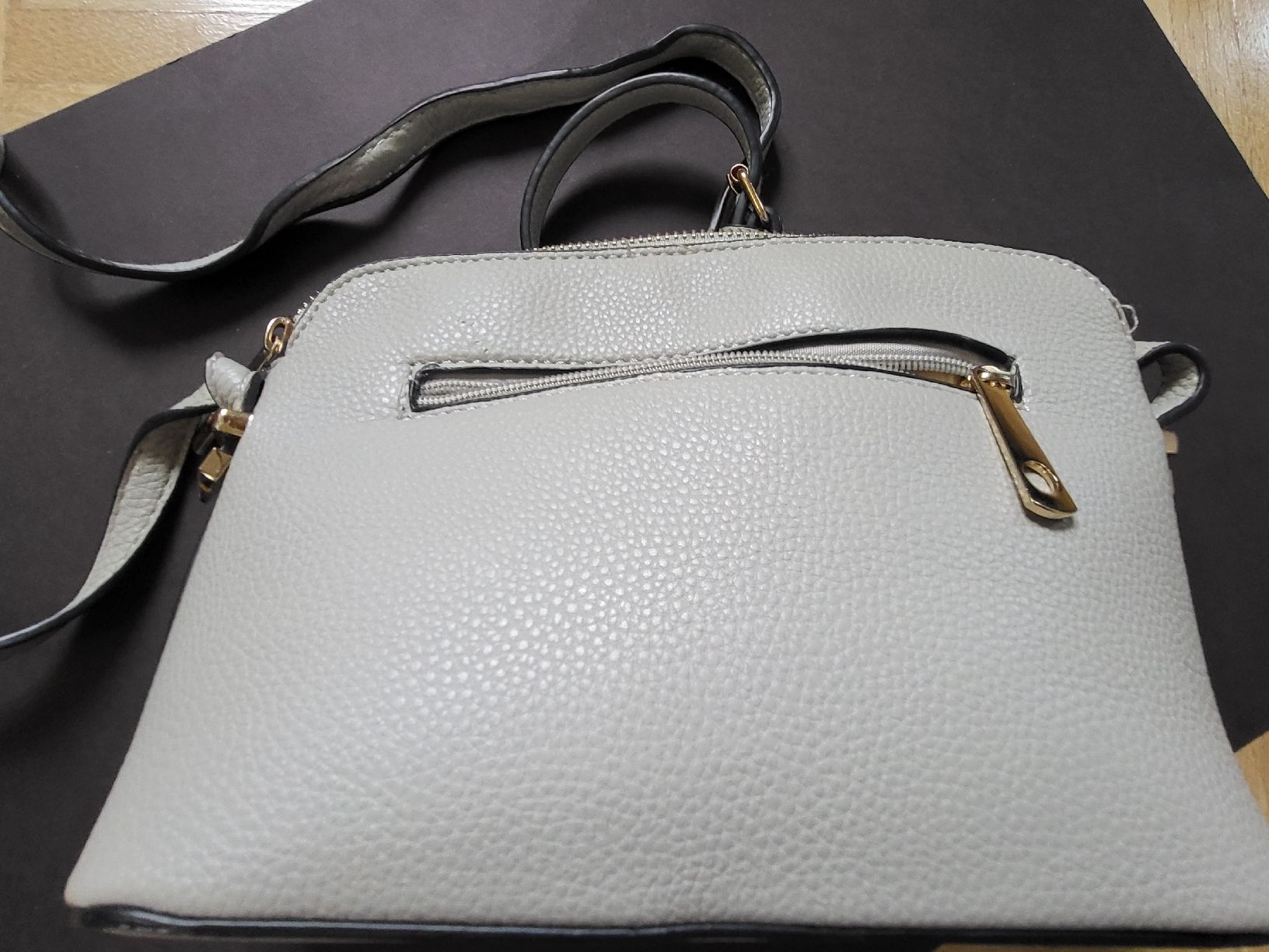 Taschen für Damen: Umhängetasche  MAXFLY – Gebraucht aus stäfa von brandy66 3
