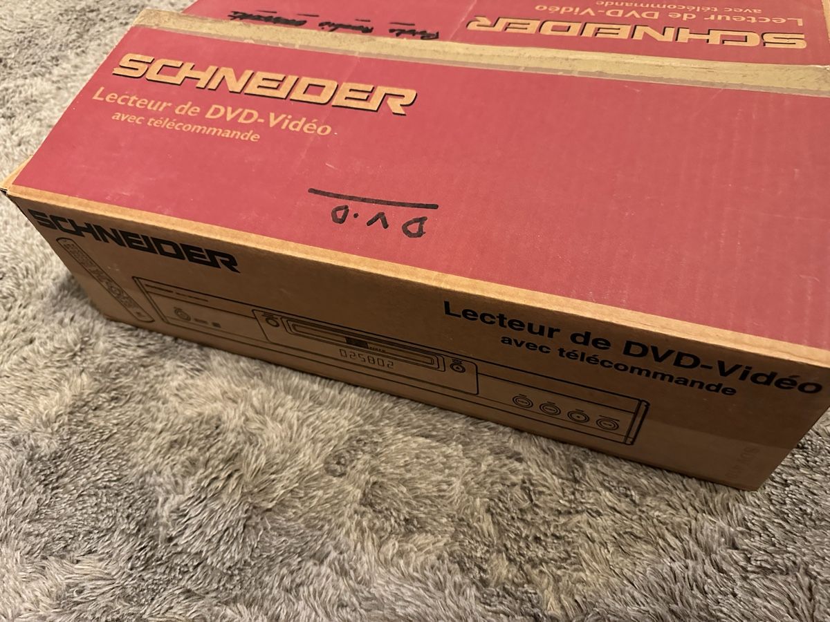 Schneider Audio- & Mediensysteme: Schneider SDV410 CD/MP3/DVD-Player Silber mit OVP & Remote – Gebraucht aus Fribourg von eni_cnw8 6