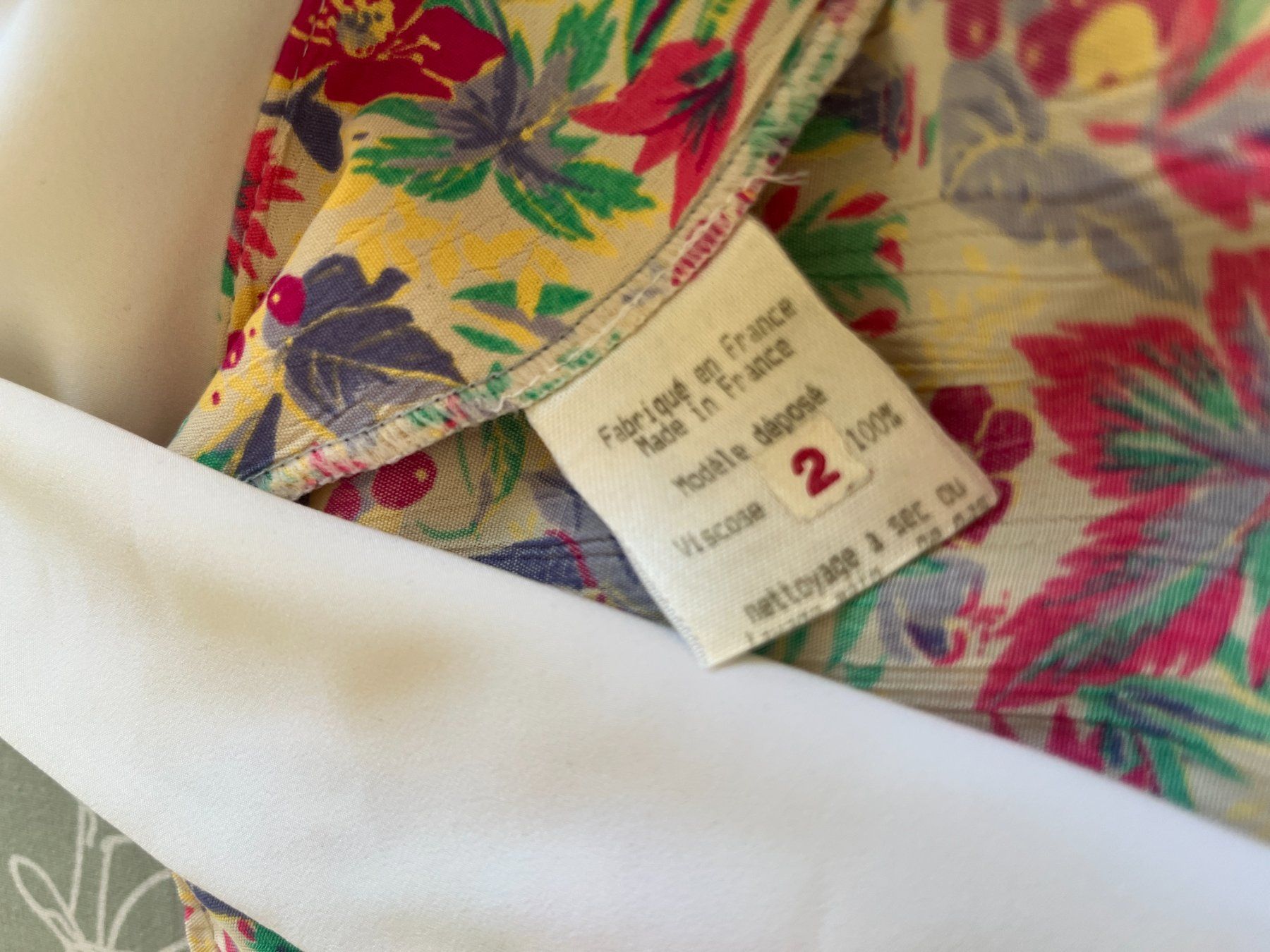 Vestiti: Robe Vintage 40 – Usato da Seiry venduto da vanille08 8