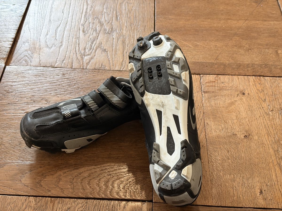 Scott Chaussures hommes: Veloschuhe MTB Schuhe Scott 42 – D'occasion à Bern par chasingpeaks 1