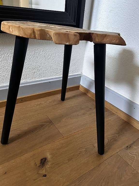 Sgabelli: Vielseitiger Hocker/Beistelltisch – Usato da Basel venduto da nn_70 1