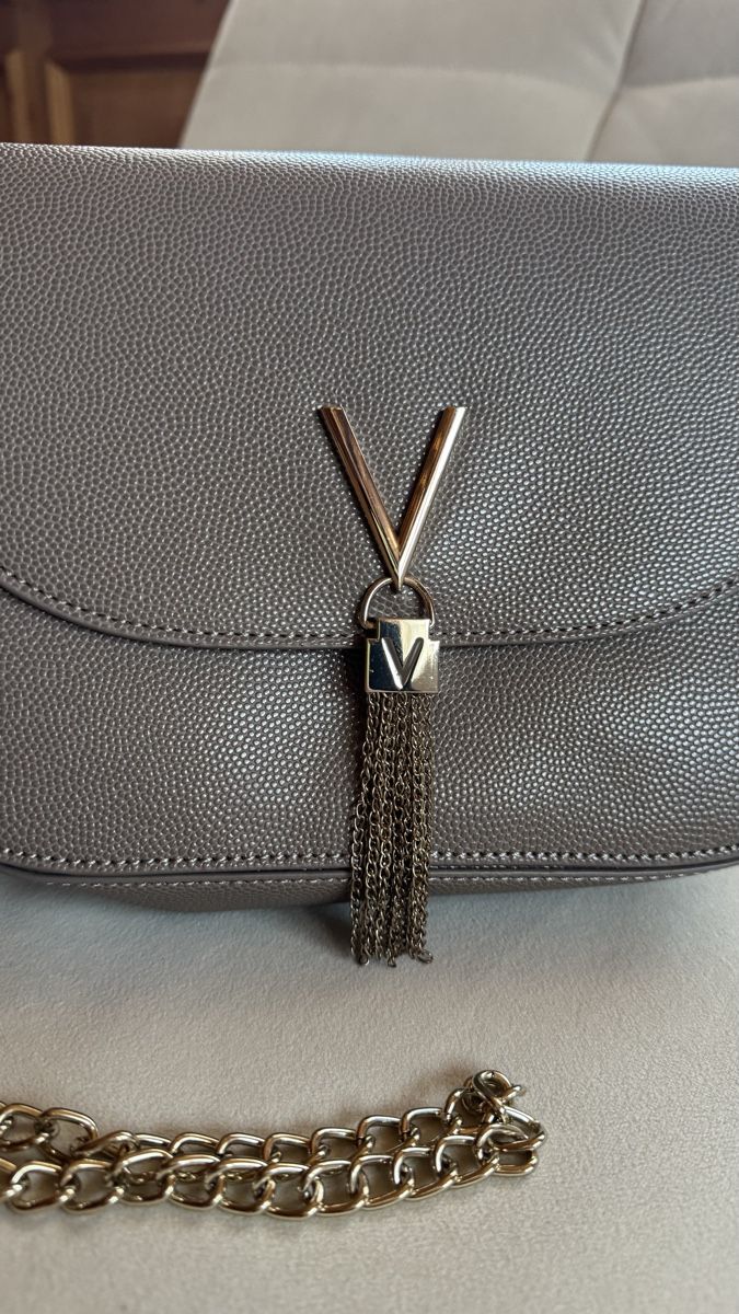 Valentino Borse da donna: Valentino Bag – Nuovo (secondo la descrizione) da Surcasti venduto da Lenkita 1