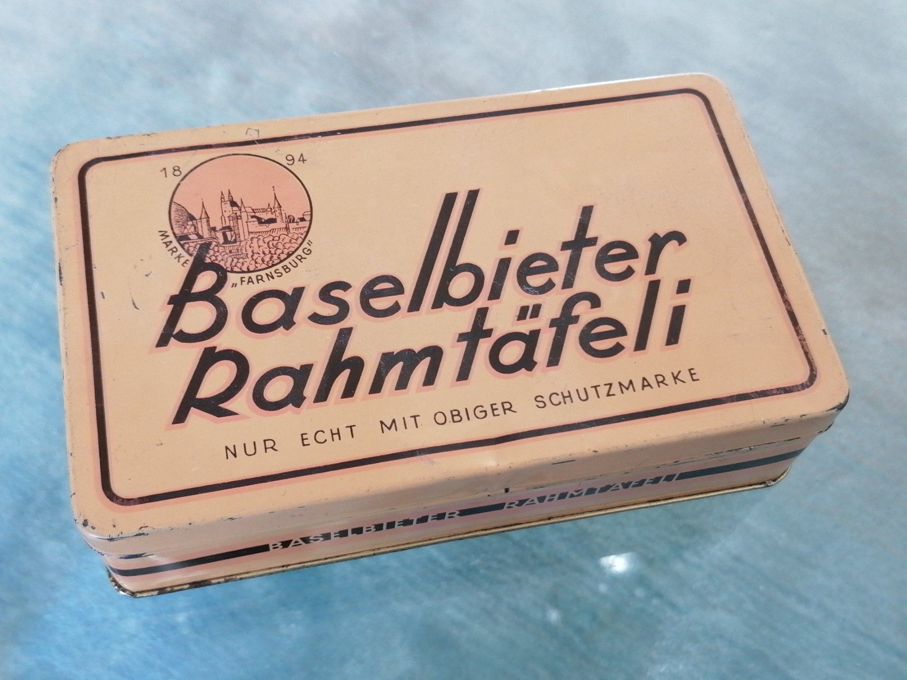 Barattoli: Blechdose Antik -  Baselbieter Rahmtäfeli – Usato da Basel venduto da vintagecollector