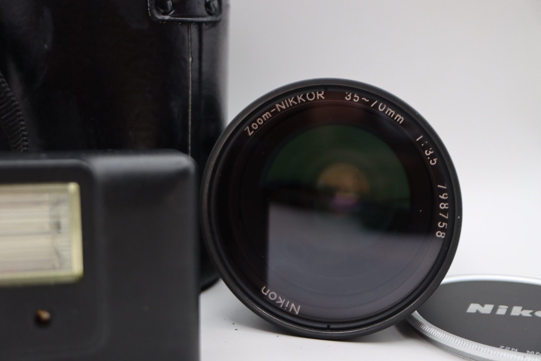 Nikon Kamera: Nikon FE Set mit 2 Nikkor Objektiven & Zubehör – Gebraucht aus Zürich von KE-Sales 8