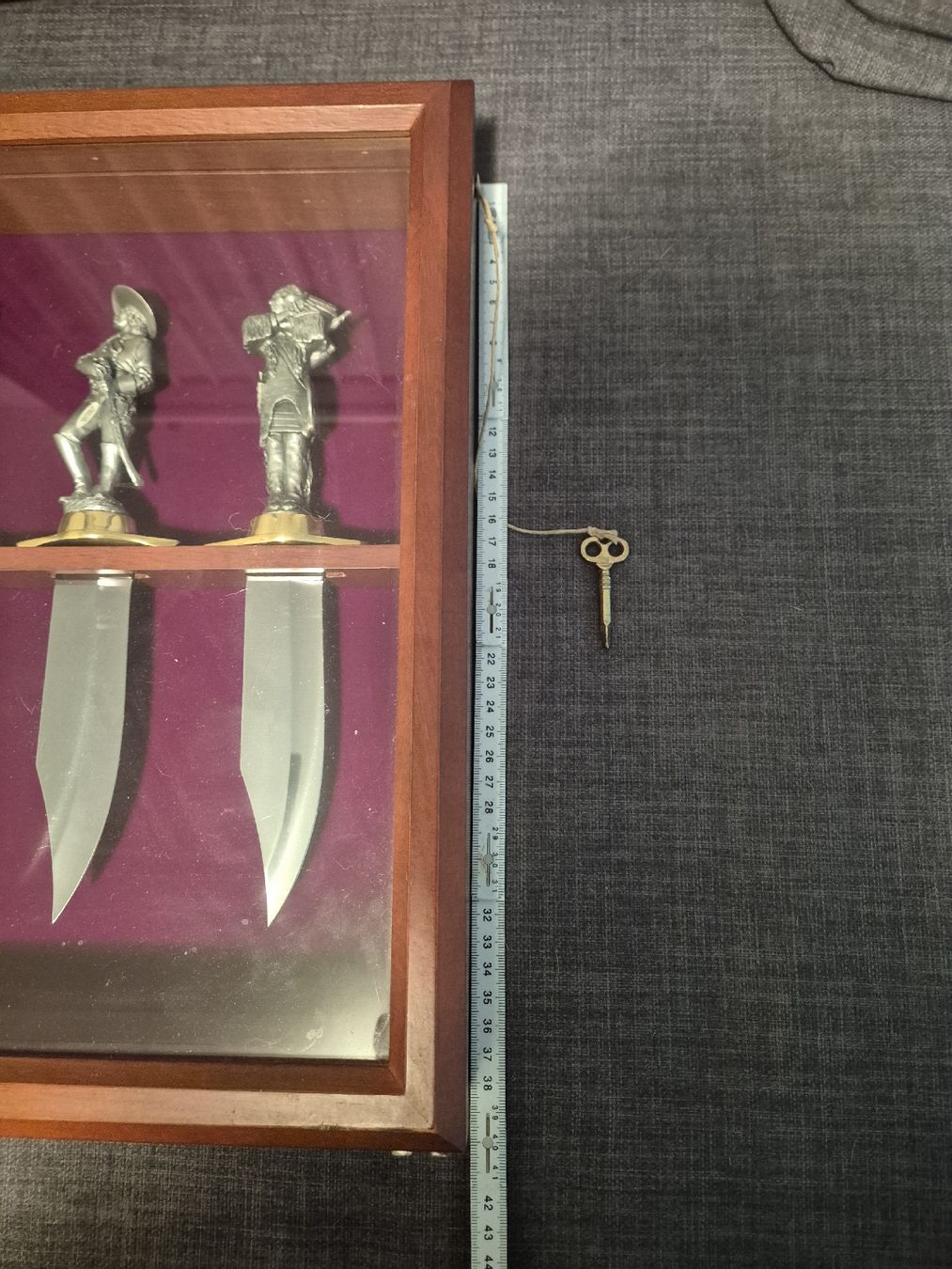 Coltelli: Messer-Sammlung im Holzkasten – Usato da Binningen venduto da rom_9ls7 8