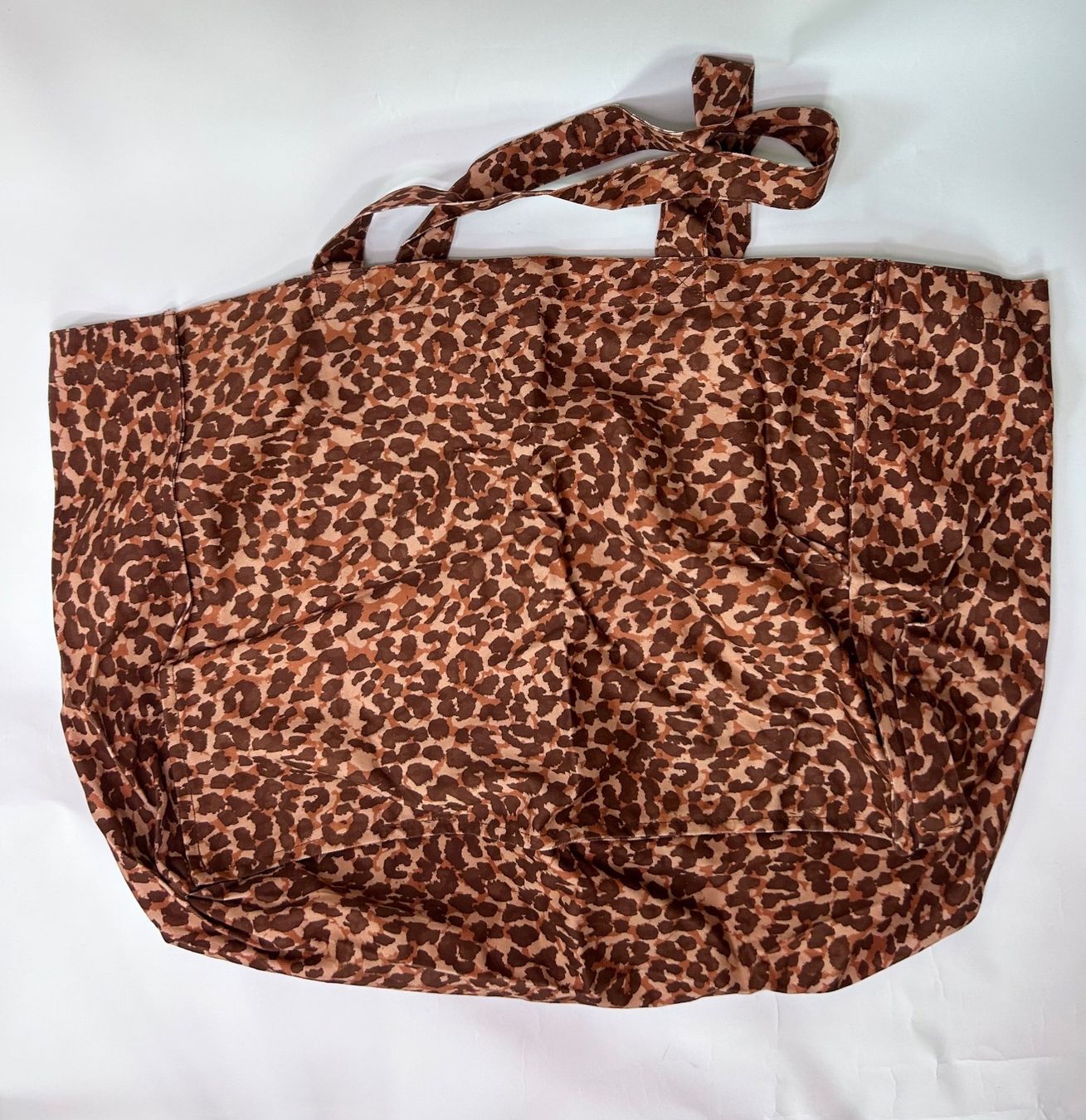 H&M Borse da donna: Love Stories Tasche mit Leoprint – Nuovo (secondo la descrizione) da St. Gallen venduto da look-twice 1