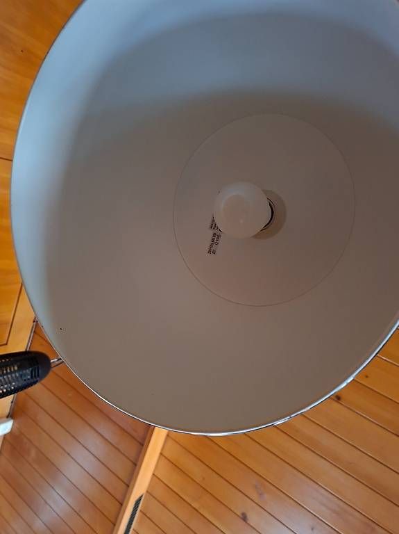Kronleuchter & Deckenlampen: Grosse Deckenleuchte Kunststoff funktioniert – Gebraucht aus Obfelden von Foto_Bild_Kunst_Buch 1