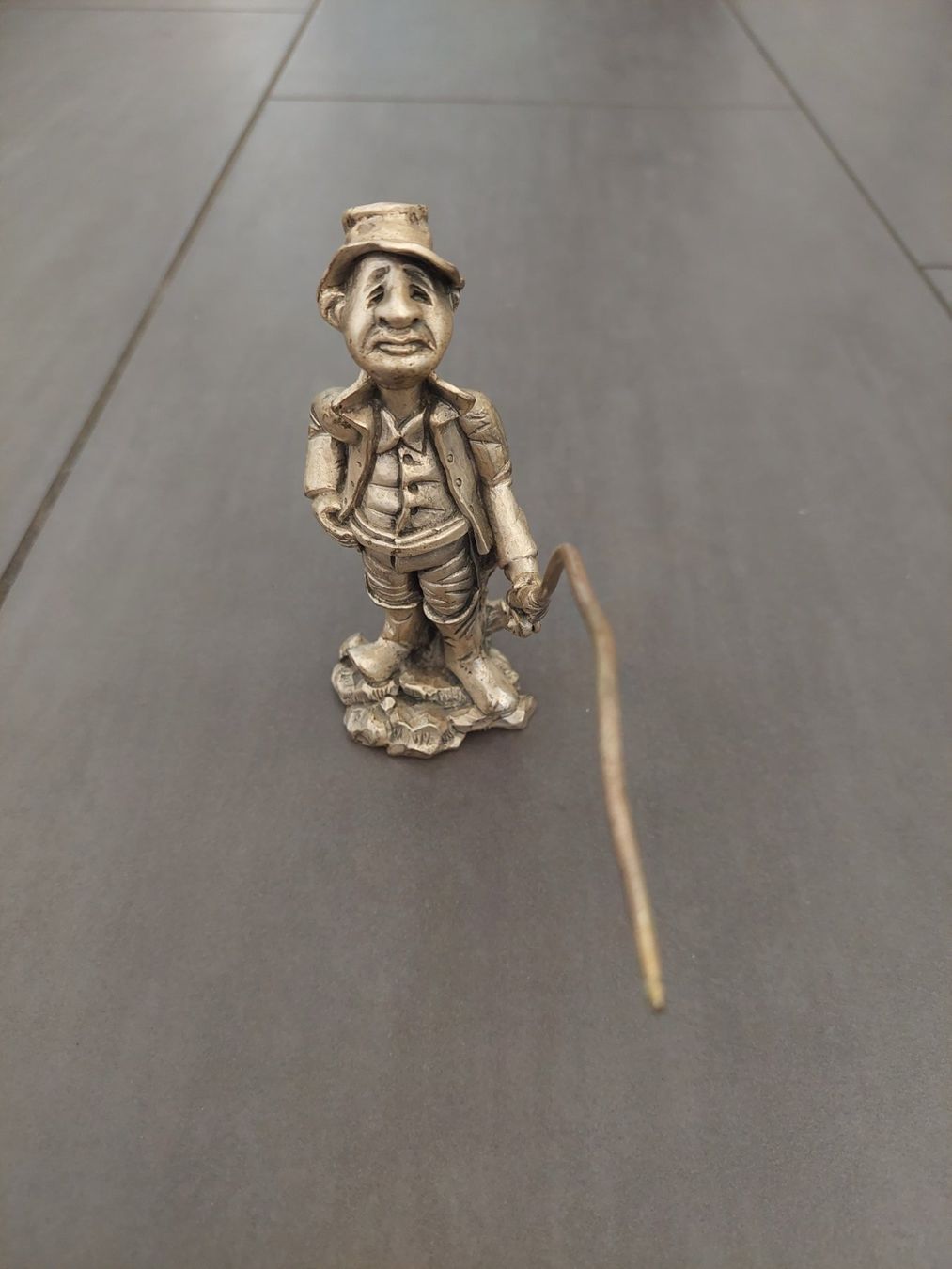 Statuette: Figur Mann mit Rute – Usato da Härkingen venduto da Laaleeluu15