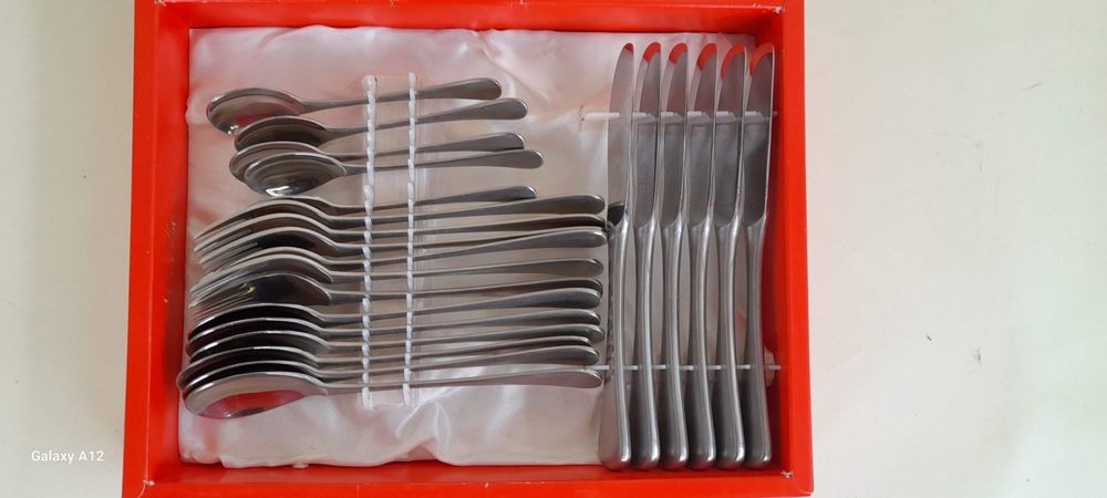 Excelsa Eclipse Besteck-Set 24-teilig – Edelstahl 18/0, Für 6 Personen