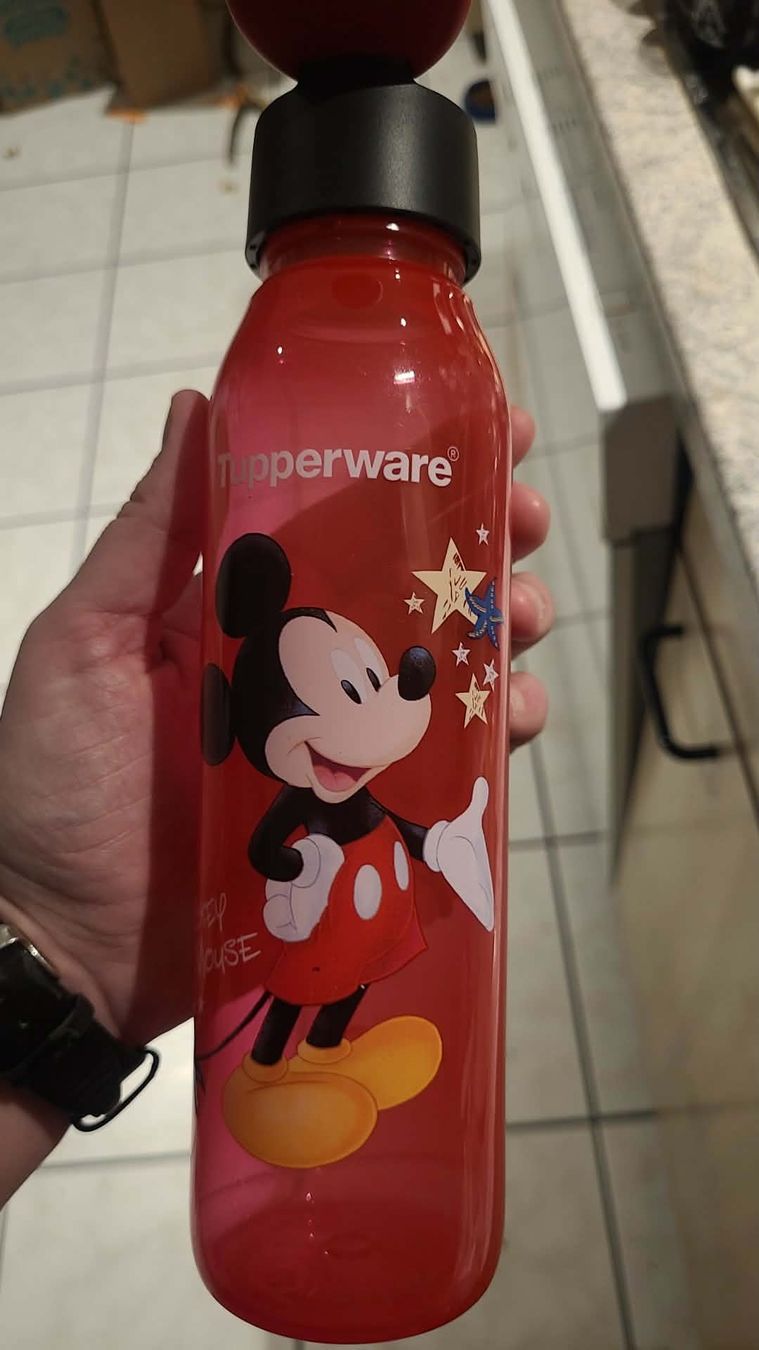 Tupperware Borracce & Thermos: Tupperware Trinkflasche Mickey Mouse, Sommer neu! – Nuovo e nell'imballaggio originale da Weingarten-Kalth venduto da Angela0124