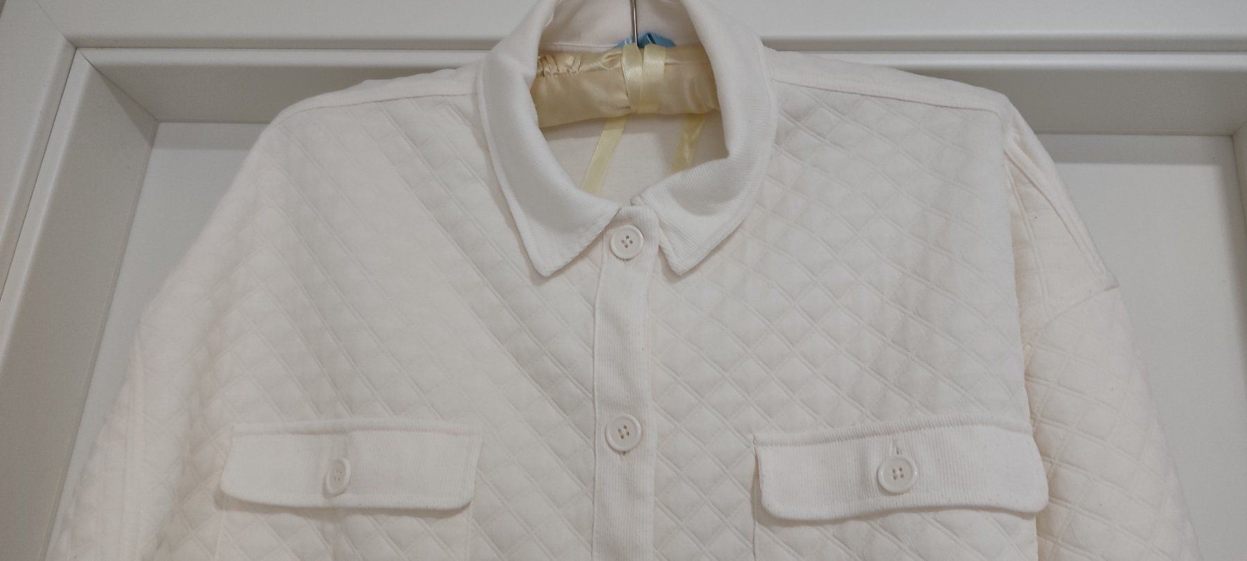 Jacken: Gilet matelassé blanc – Neu (gemäss Beschreibung) aus St-Cergue von Neviana 1