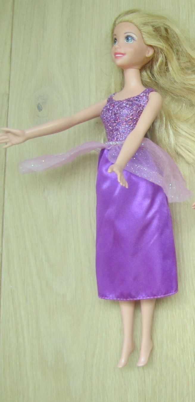 Disney Puppen: Mattel Disney Rapunzel mit Glitzeroberteil Puppe – Gebraucht aus Wohlen AG von salamanderspielwaren 1