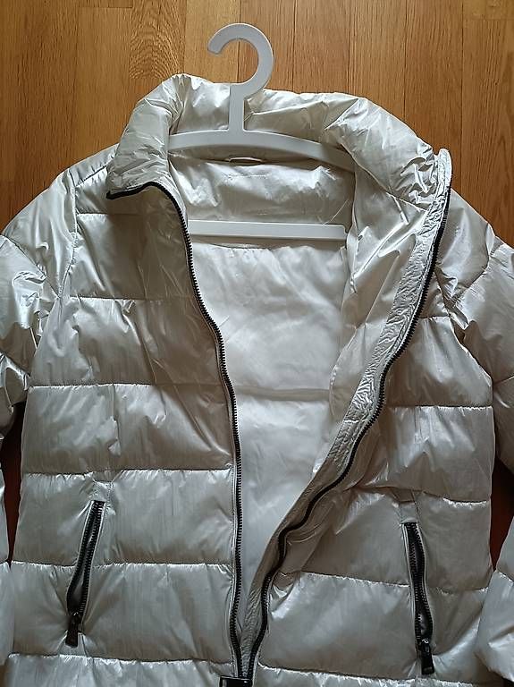 Giacche: Winterjacke, perlmut -glänzend, Neuwertig! – Usato da Wettingen venduto da VO40 1