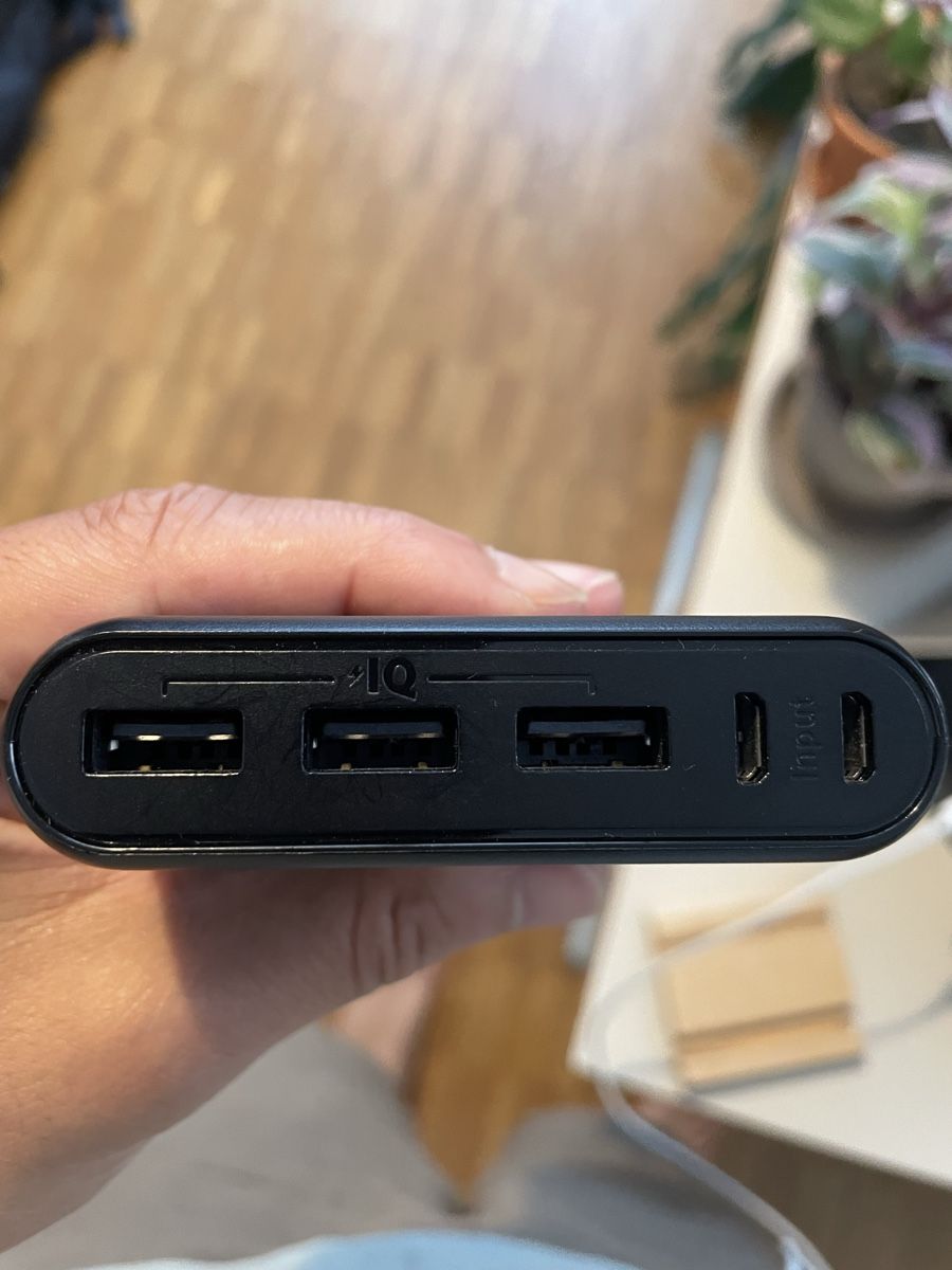 Batterie: Powerbank Anker PowerCore 26800 – Usato da Bern venduto da man_l89k 1