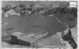 Hotel des Rochers de Naye et les Alpes en hiver im Winter