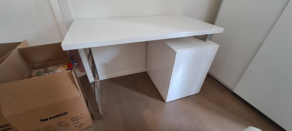 Pfister Schreibtische: Bureau pfister laqué blanc – Gebraucht aus La Croix (Lutry) von edo_n8wf 1