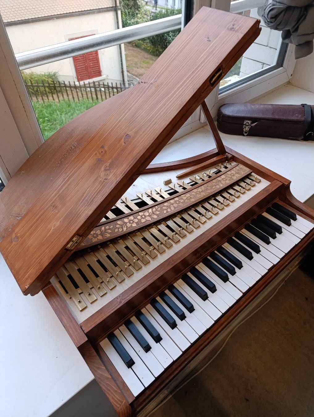 Musikinstrumente: Tastenglockenspiel mit Messing Klangplatten – Gebraucht aus Herisau von kjs_lcs6