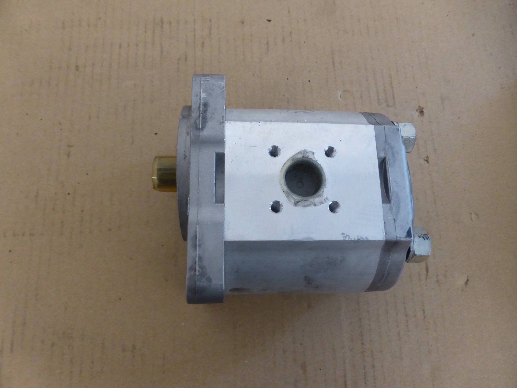 Pumpen & Teile: Hydraulik Pumpe / Hydraulikpumpe – Gebraucht aus Buttisholz von Tortuga07