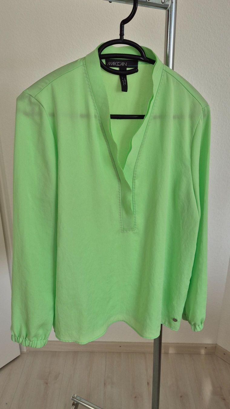 Marc Cain Camicette: MarcCain leichte Bluse grün, Gr 36/38, – Nuovo (secondo la descrizione) da Kilchberg ZH venduto da logn