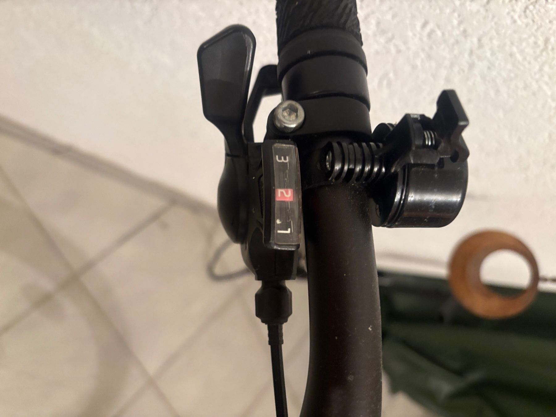 Felt Biciclette: VTT FELT bleu ado 10-14 ans – Usato da Vuadens venduto da Natata88 9