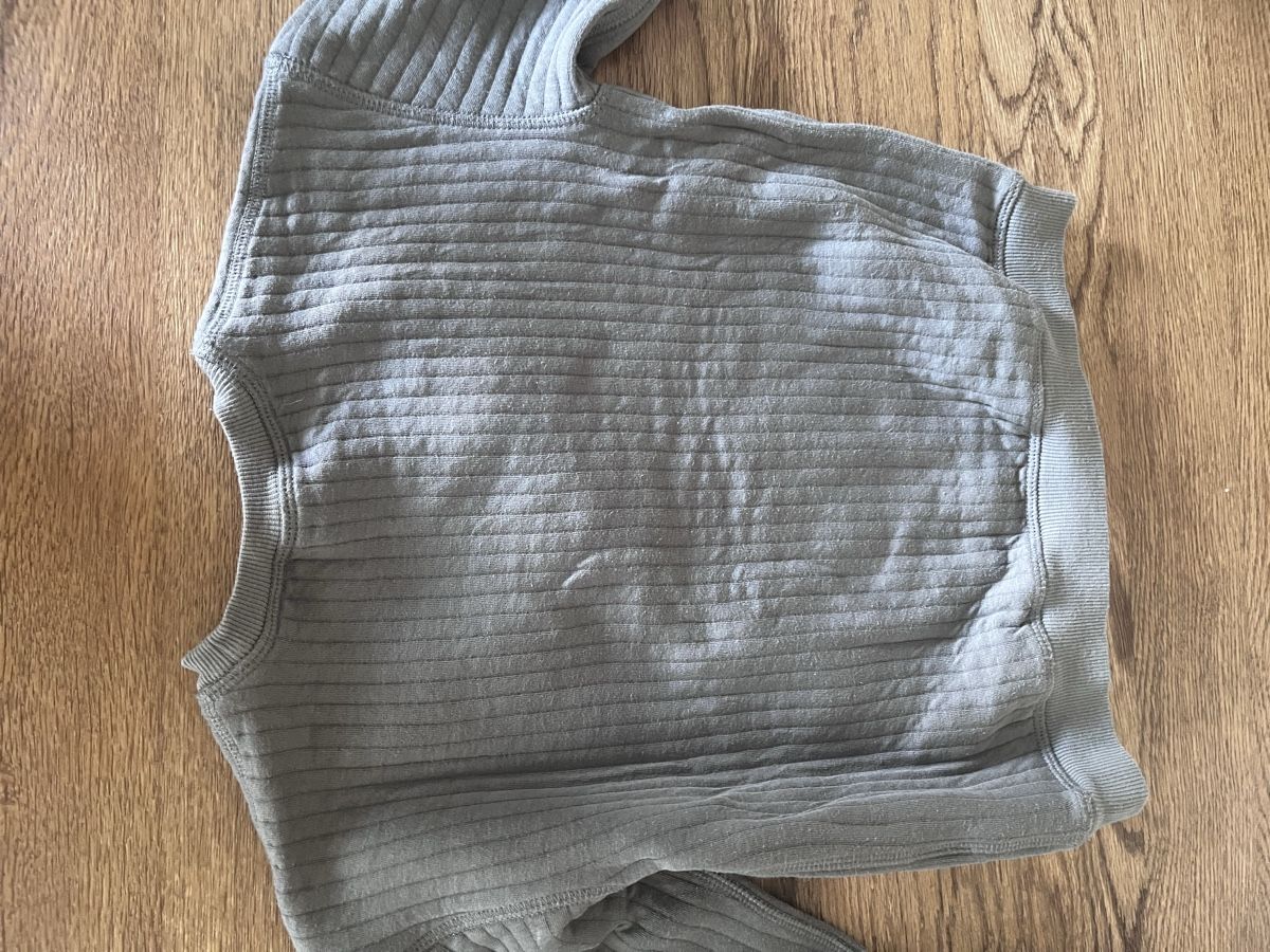 H&M Pullover & Sweatshirts: Grauer H&M Pullover Gr. 98 – Gebraucht aus Zollikerberg von LLV 1