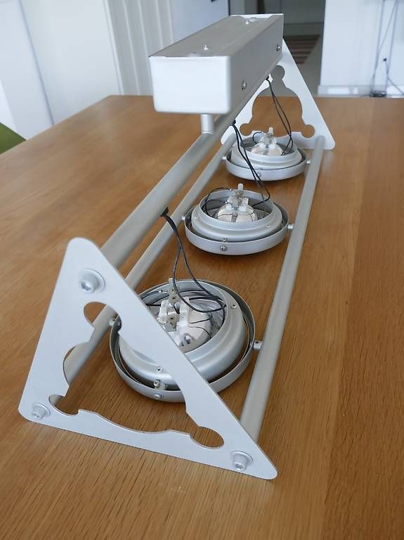 Lampadari & plafoniere: 3-Strahlige Deckenlampe 12V Halogen - Preisreduktion – Usato da Leissigen venduto da kph811