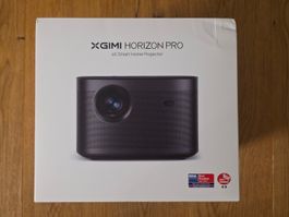 XGIMI Horizon Pro 4K UHDBeamer + XGIMI Bodenständer