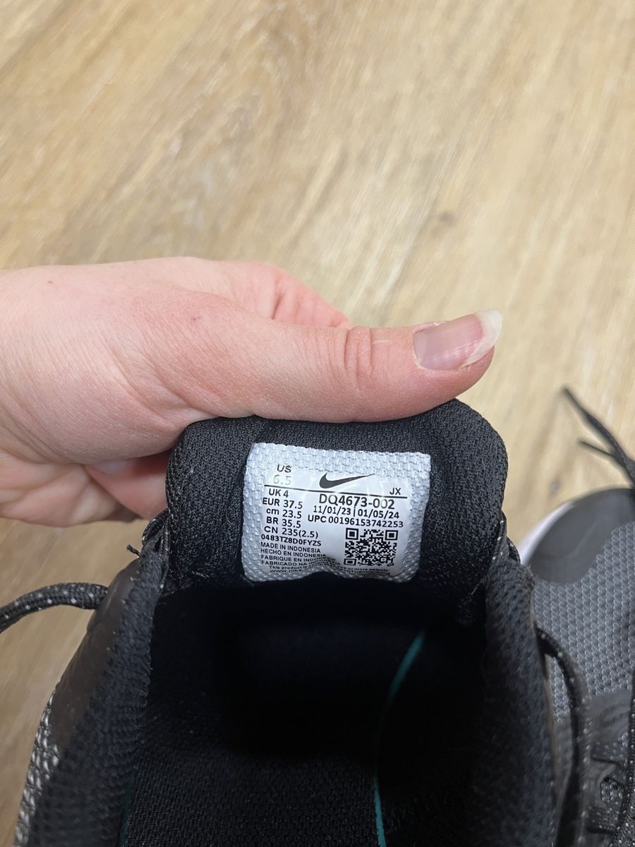 Nike Scarpe da donna: Neue Nike Schuhe Gr. 37.5 – Nuovo (secondo la descrizione) da Grüsch venduto da Nadja.x3 3