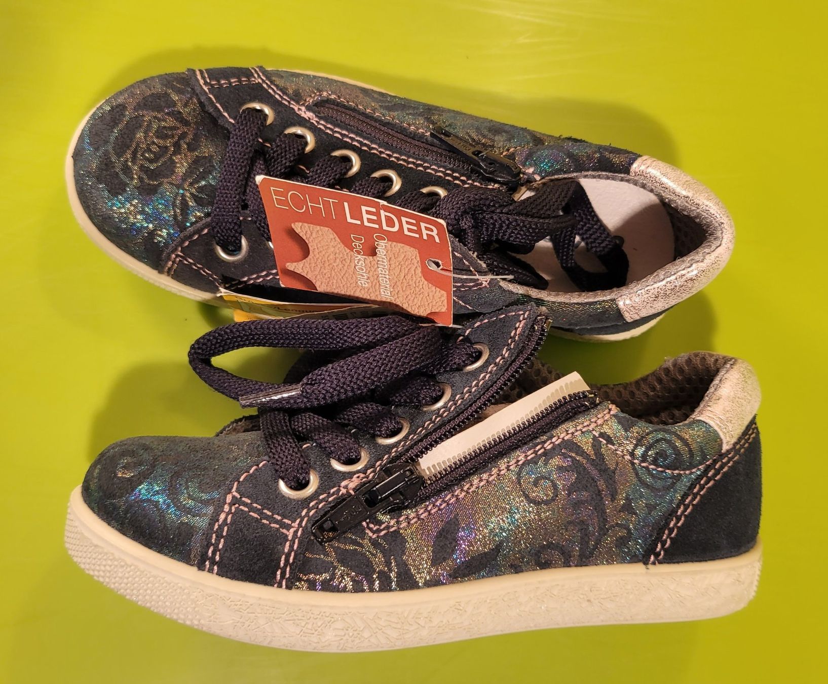 Scarpe per ragazzi: Schuhe NEU 26 TWISTY Glitzerprint Flexsohle – Nuovo (secondo la descrizione) da Emmenbrücke venduto da yanndrechsler 6