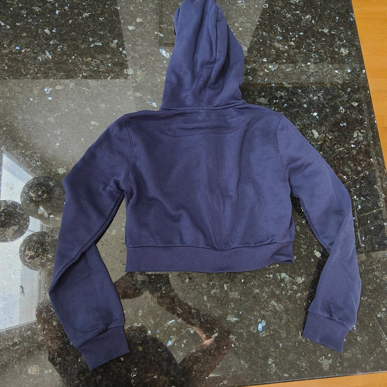 Vestes: Hoodie – D'occasion à Zürich par Mumpfi9 1