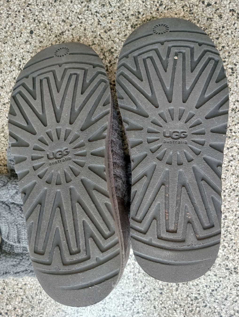 Ugg Scarpe da donna: UGG Tularosa Strick Echtes Lammfell & Wildleder Grau 38 38.5 – Usato da Allschwil venduto da Evgeniia78 7
