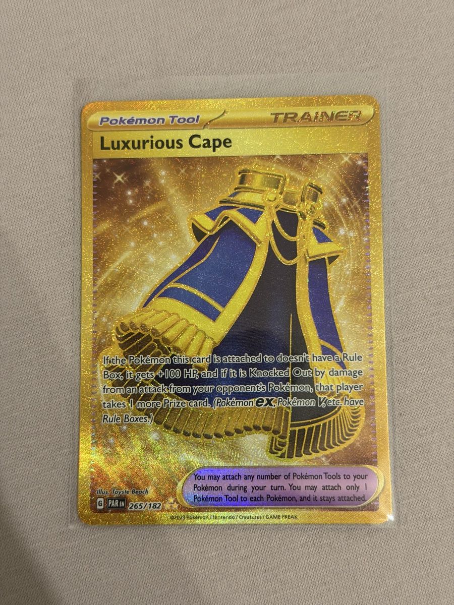 Pokémon Carte collezionabili: Pokémon Luxurious Cape 265/182 Paradox Rift – Nuovo (secondo la descrizione) da St. Gallen venduto da Xbylucas