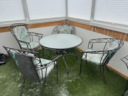Gartentisch mit 4 Stühlen Metall Glas Sitzgruppe gebraucht
