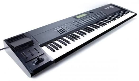 Roland Strumenti musicali: Roland XP-80 Synthesizer - mit Hardcase mit Rollen!!! – Usato da Luzern venduto da Marcone_64 1