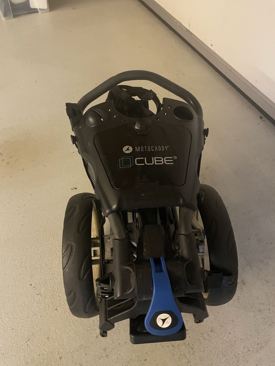 Motocaddy Chariots: Golf Trolley  – D'occasion à Oberdorf SO par ric_sww8 5
