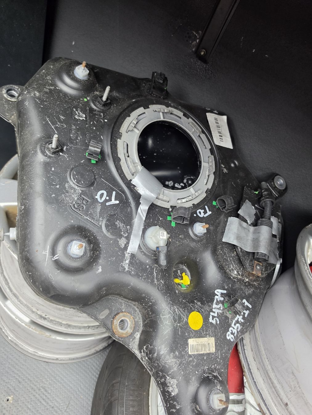 Audi Toutes les pièces auto: adblue tank audi a6 4g 2015-2018 – D'occasion à Gossau SG par MotoExpert01