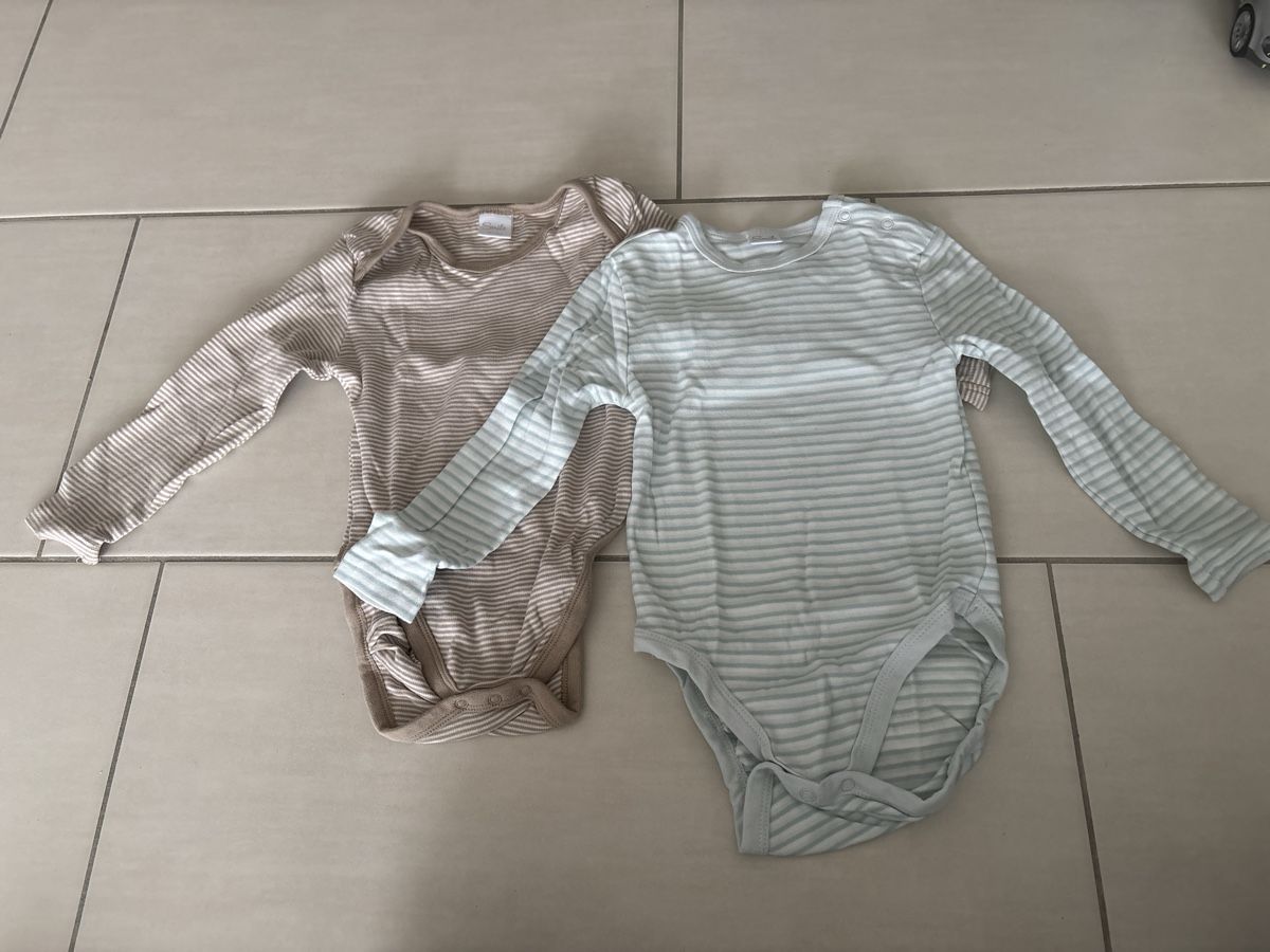 Biancheria intima: 2 Bodys Grösse 98/104 – Usato da Wettingen venduto da Stephanie_93