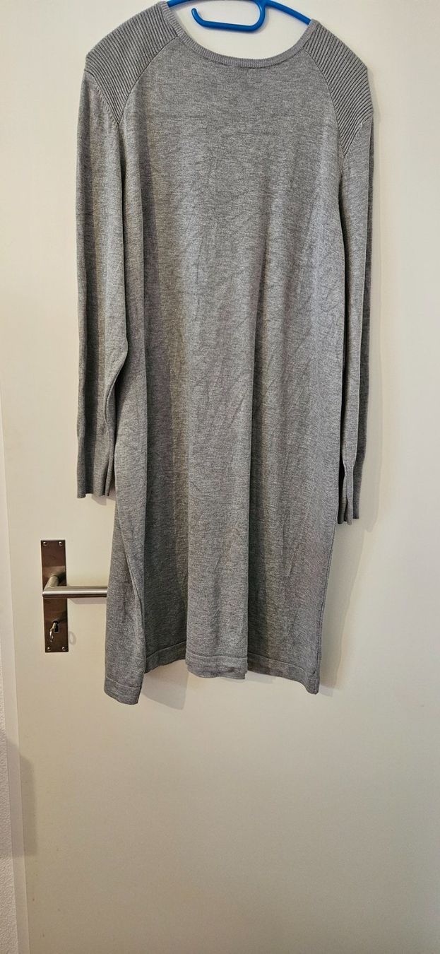 C&A Kleider: Cooles Strickkleid Gr. XL=46 Farbe Grau – Gebraucht aus Zweidlen von Shubli 3