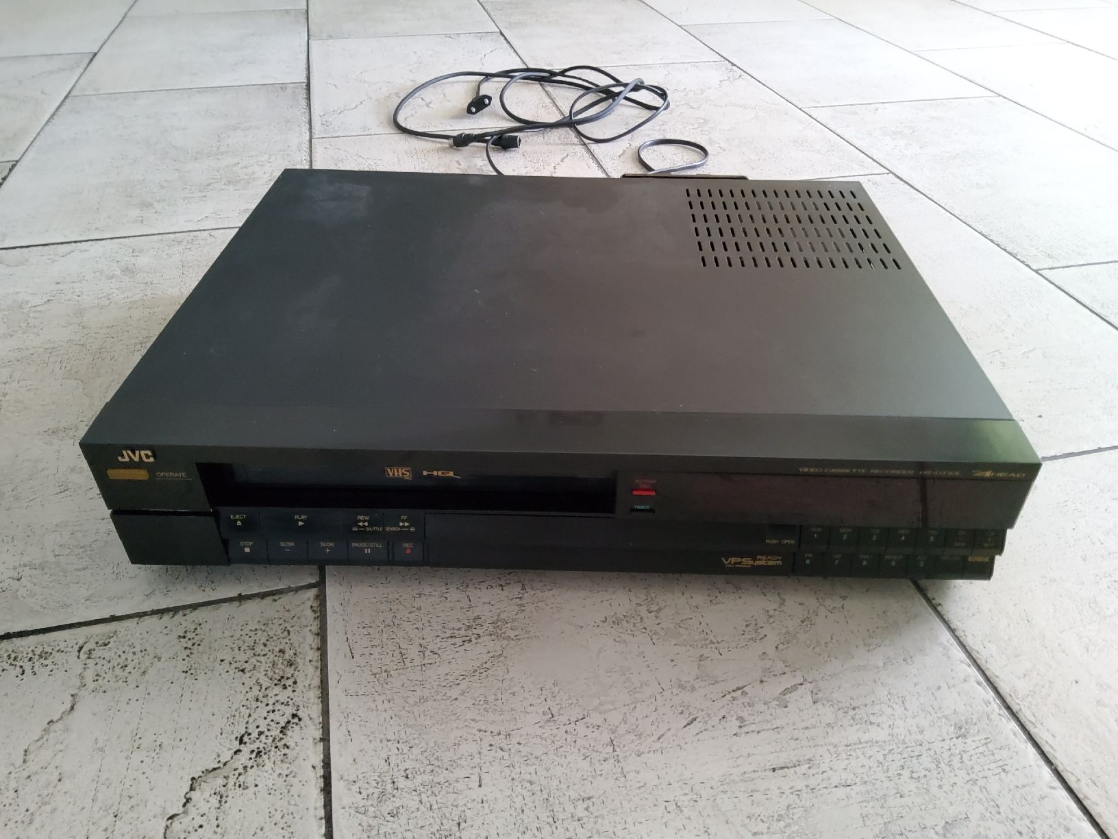 JVC Enregistreurs: VHS-Recorder JVC – D'occasion à Oberwangen b. Bern par rol_p5g6