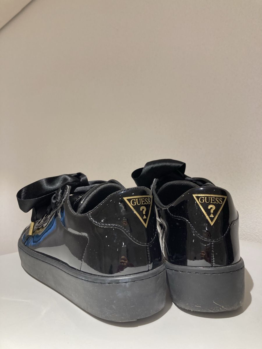 Guess Scarpe da donna: Guess Sneakers, Gr. 40 – Usato da Azmoos venduto da alix001 4