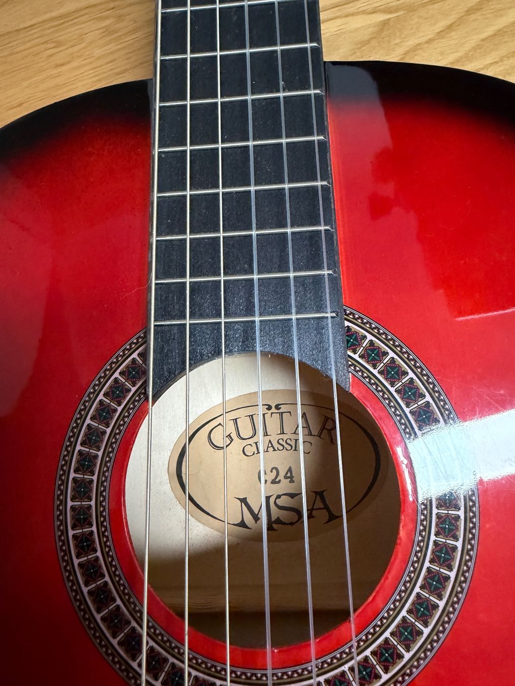Strumenti musicali: MSA c24, 4/4 Konzertgitarre rot, schattiert – Usato da Weinfelden venduto da ice_heart_xx 5