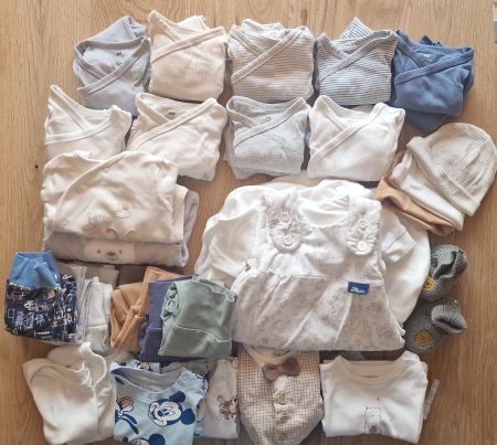 Babykleidung Grösse 56 mit Alvi Schlafsack