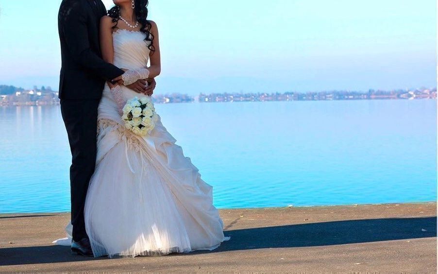 Vestiti: (KOPIE) Hochzeitskleid – Usato da Kölliken venduto da nidiya