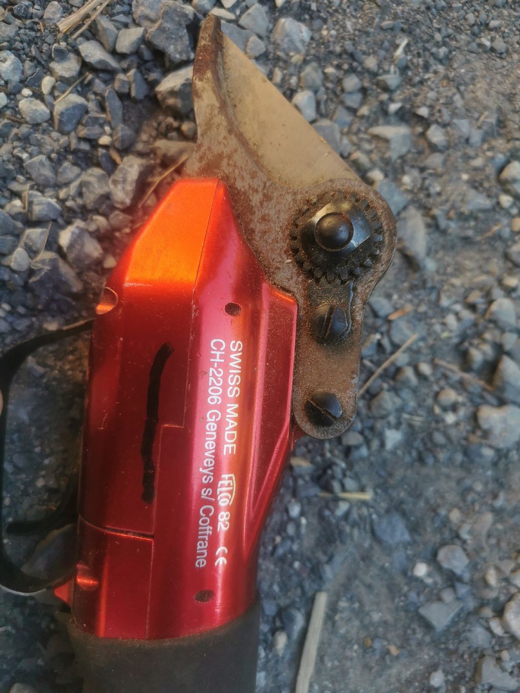 Felco Tous les outils: Felco, Elektrische Rebschere – D'occasion à Bonstetten par Hudsonbay 3