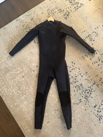 Oneill hyperfreak 4/3 gr. LT