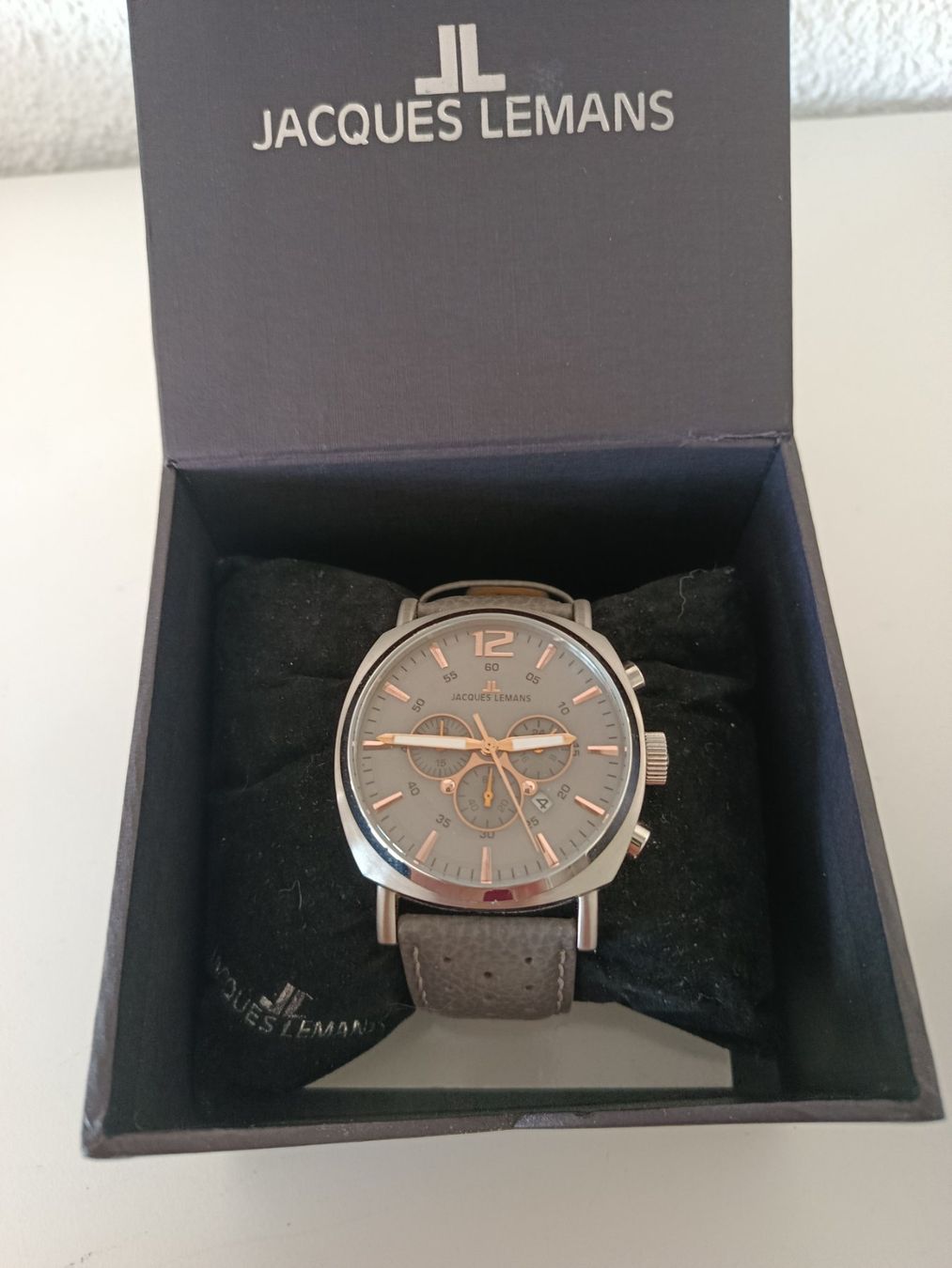 Jacques Lemans Orologi: JAQUES LEMANS  UHR - CHRONOGRAPH - FAST NEU IN ORIGINALBOX – Usato da Tobel venduto da fuertinero 2