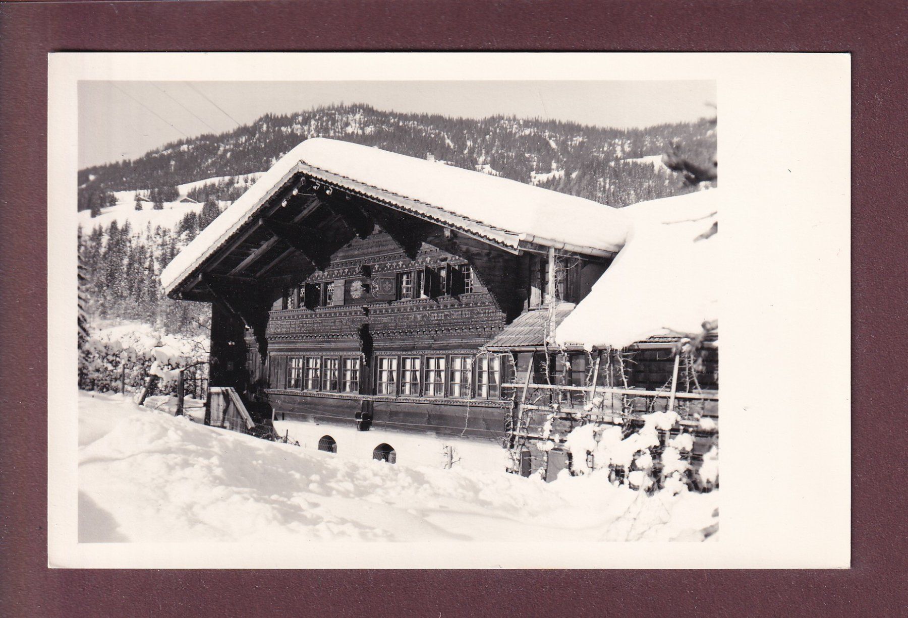 Ansichtskarten: BAUERNHAUS unter Schnee – Gebraucht aus Pully von nicecards