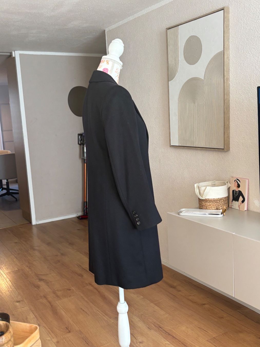Max Mara Cappotti: Max Mara Studio Classic Black Coat 100% Cashmere – Usato da St. Margrethen SG venduto da dijanaO 6