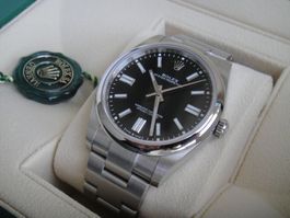 Rolex / Oyster Perpetual 41 / Nahezu Fabrikneu